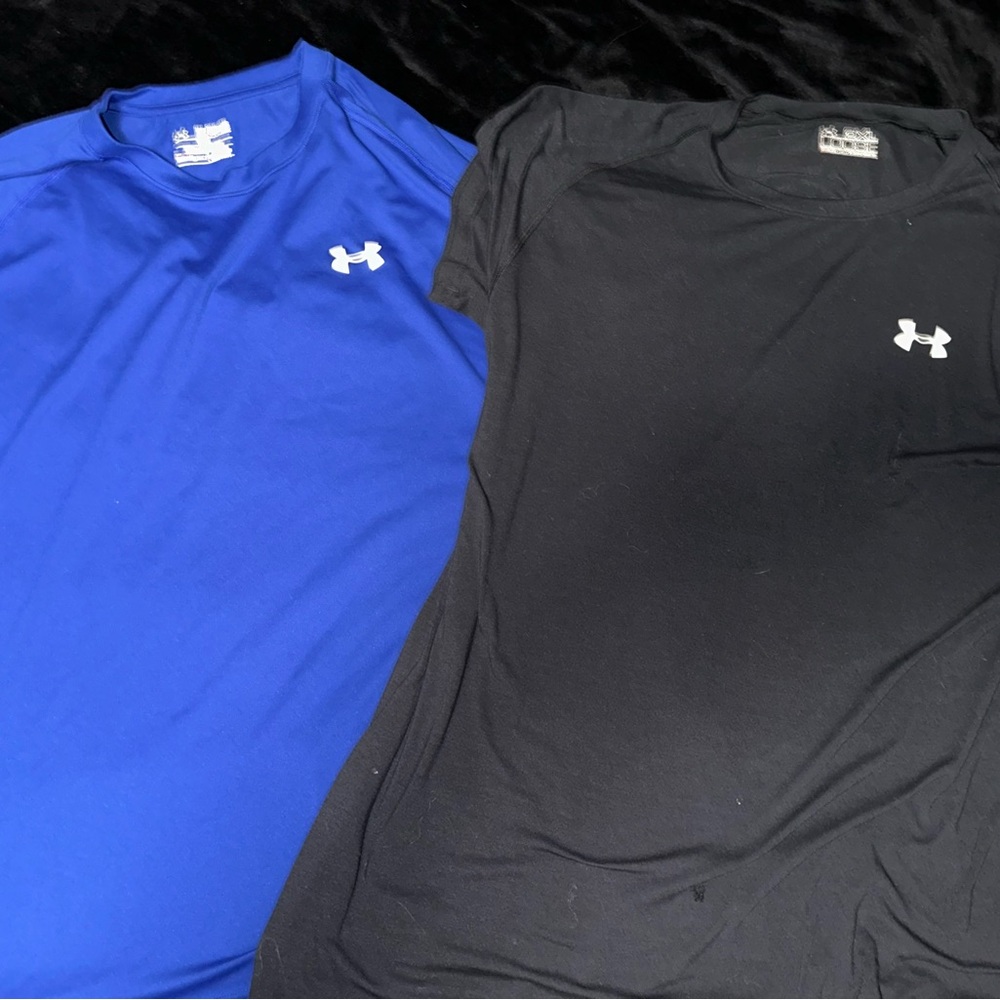 2 mens loose fit Under Armour shirts